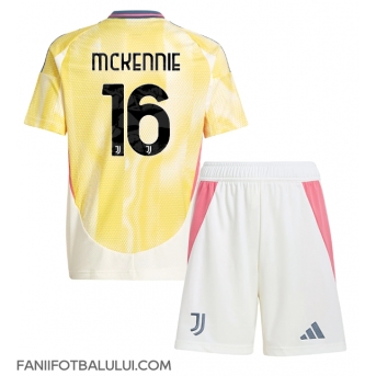 Juventus Weston McKennie #16 Echipament de Fotbal Replică 2024-25 Copii Deplasare (+ Șorturi)